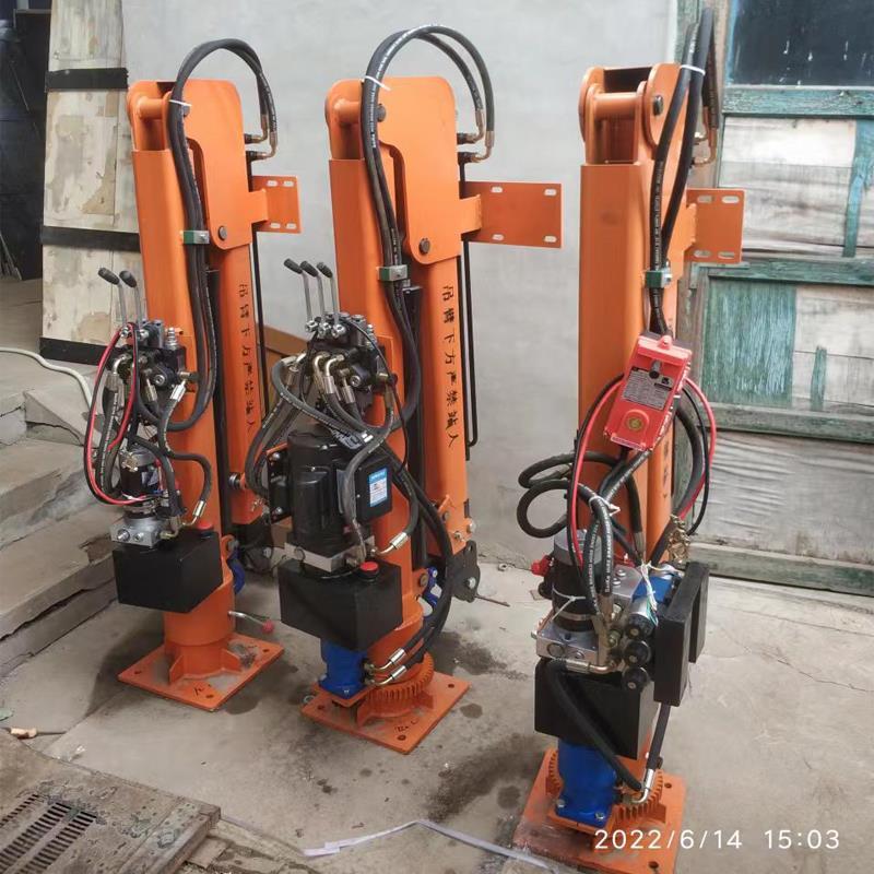 光复乡重汽蓝牌随车吊 3.2吨 国六动力强 液压驱动 农用自卸起重机